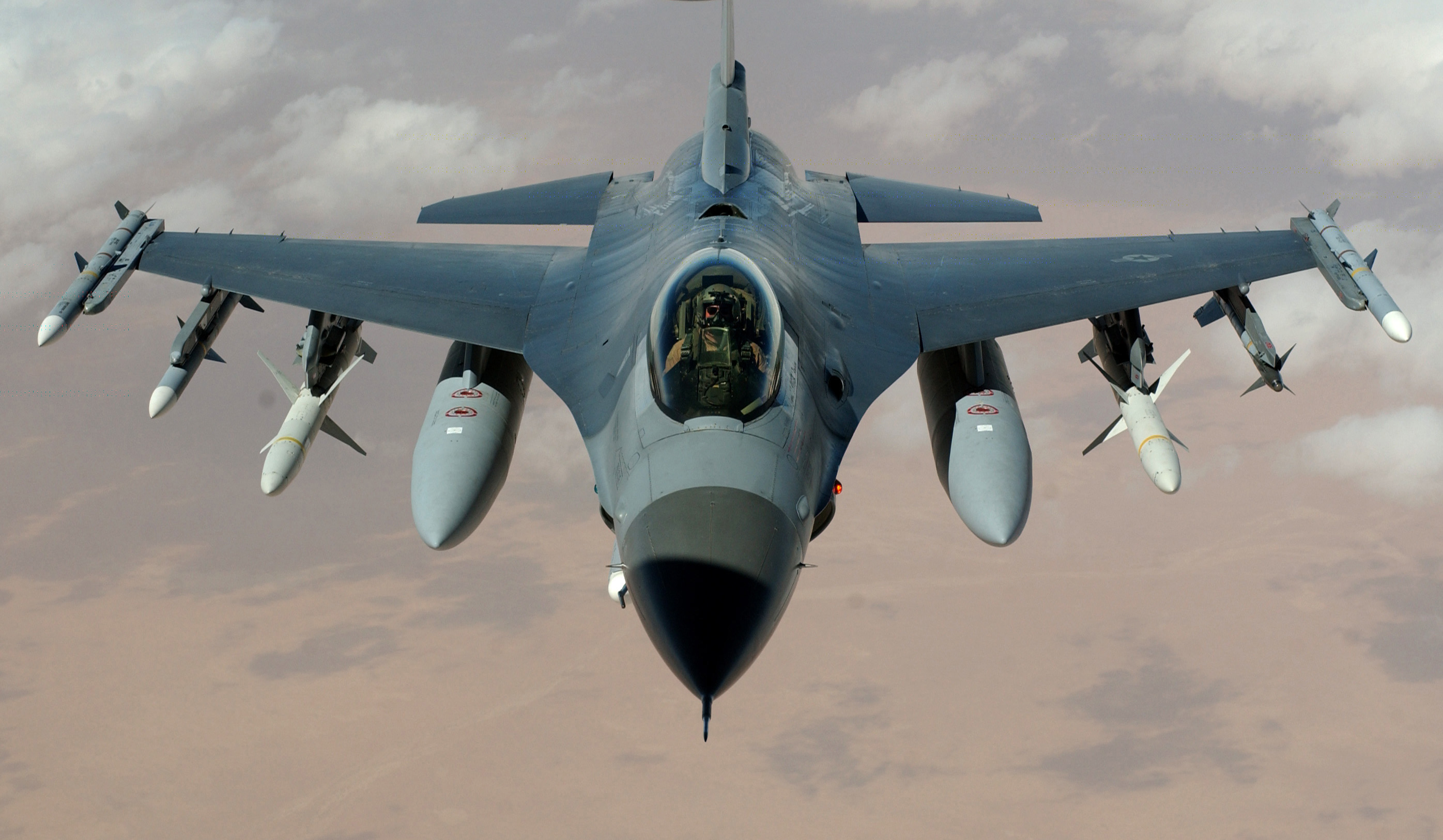    :        F-16