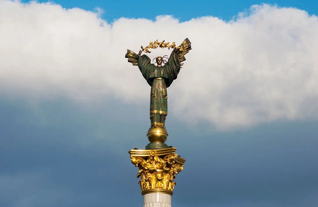 Україна після 35: вистояти недостатньо - треба побудувати державу, яку неможливо зламати