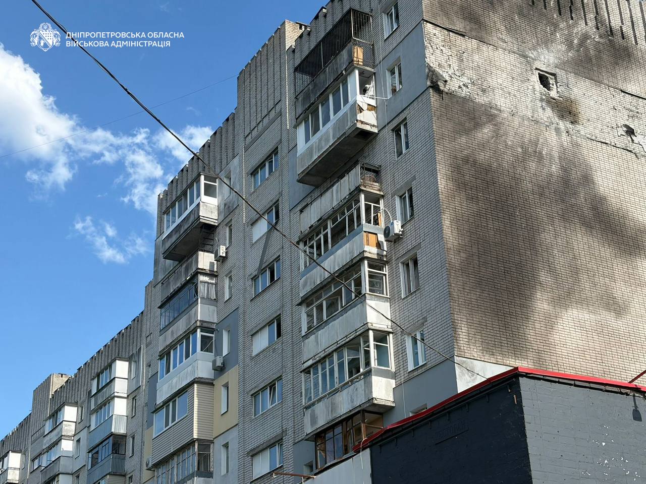Мощные взрывы в Днепре: оккупанты попали по жилым домам (ОБНОВЛЕНО) - фото 2