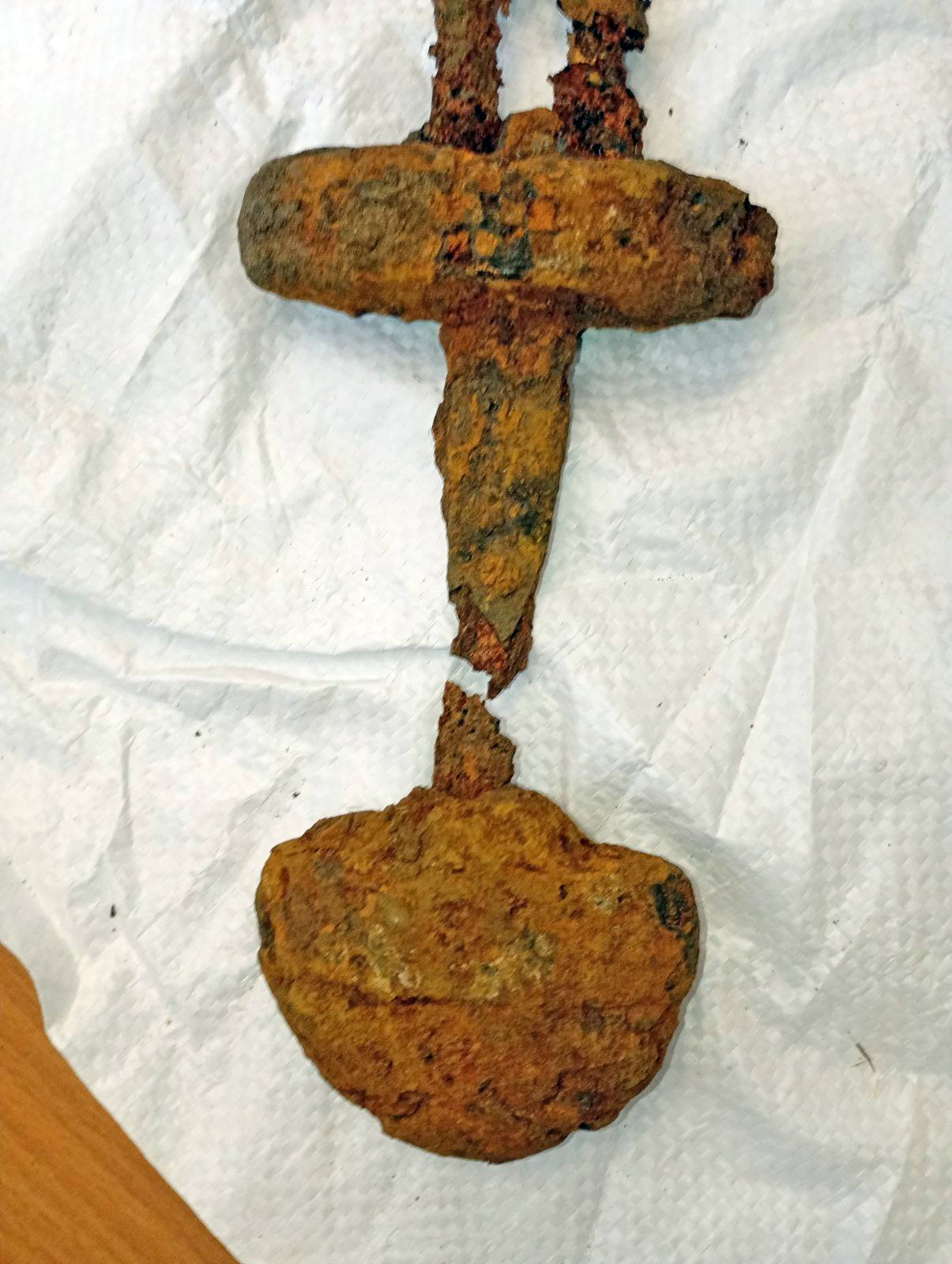 Древній меч часів Київської Русі випадково знайшли на Житомирщині - фото 2