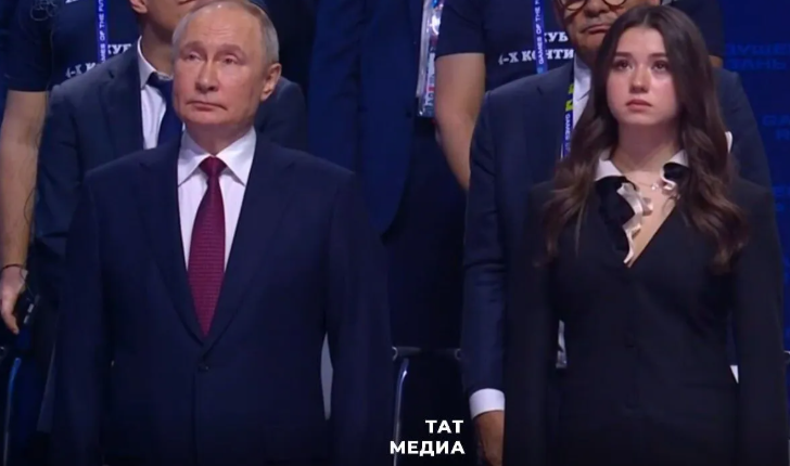 ”Новую любовницу Путина” хотят отстранить от международных турниров (ФОТО) - фото 2 ”Новую любовницу Путина” хотят отстранить от международных турниров (ФОТО) - фото 2