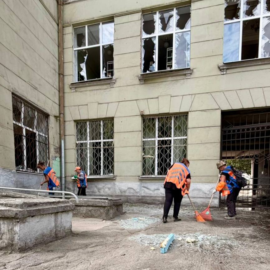 Удар баллистики по Днепру: где произошел прилет - фото 2