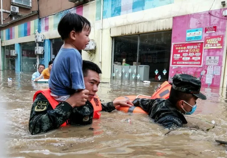 ”Червоний” рівень небезпеки: які наслідки повені в Китаї - фото 2