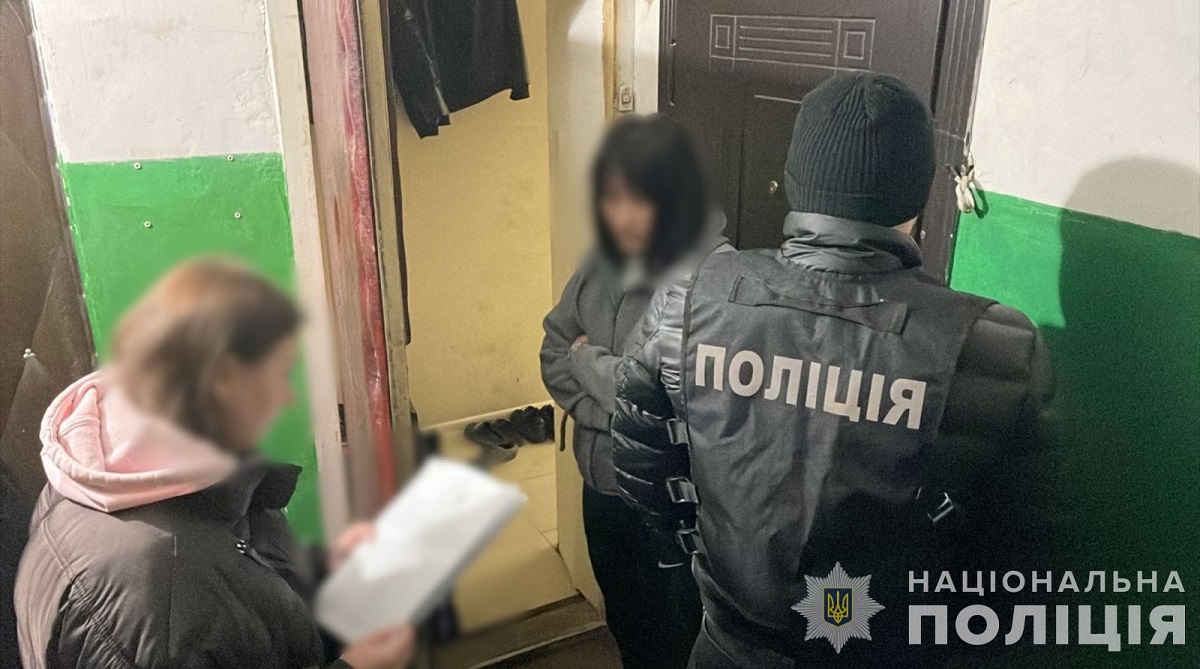 Полиция провела 600 обысков одновременно по всей стране: причина масштабных проверок - фото 2