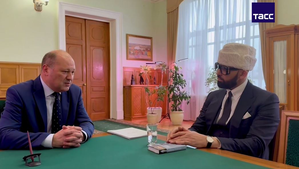 Блогер Николай Василенко за заезд на Ferrari пообещал помогать «бойцам СВО» - фото 2