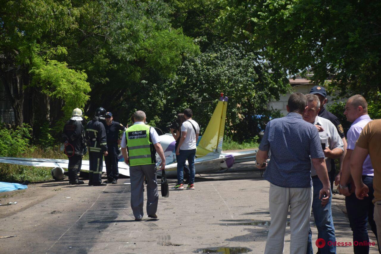 В Одессе самолет упал на гипермаркет, есть жертвы - фото 3