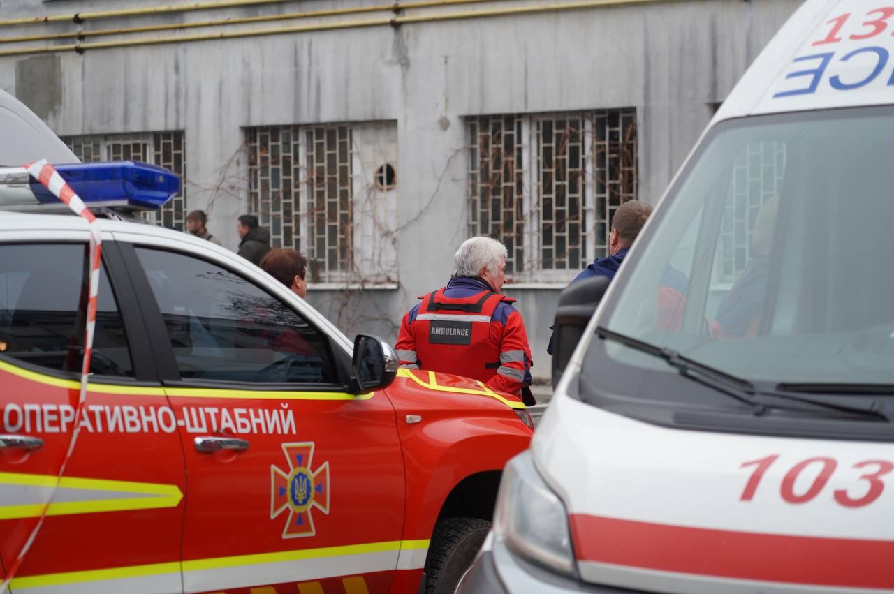 Взрывы в Днепре: много погибших и раненых (ОБНОВЛЯЕТСЯ) - фото 2