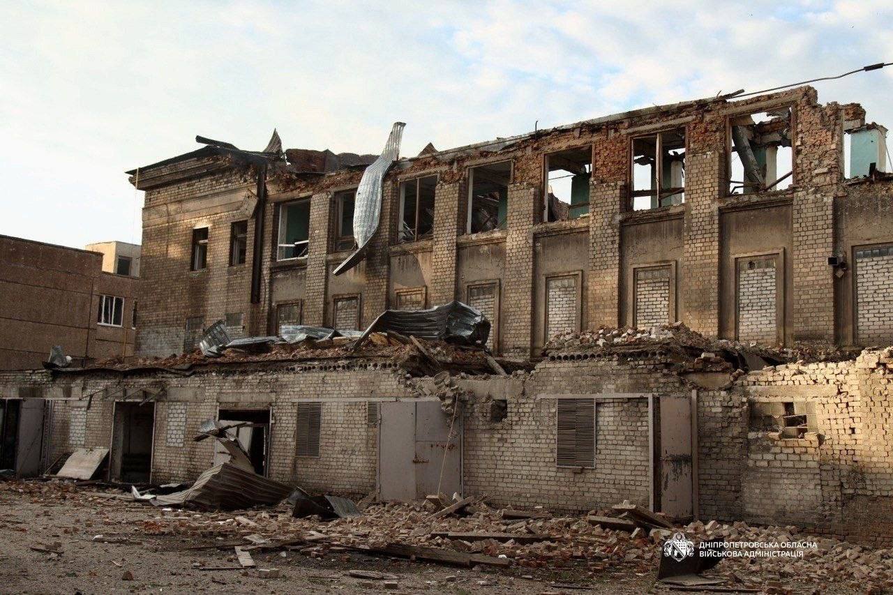 Удар баллистики по Днепру: где произошел прилет - фото 2