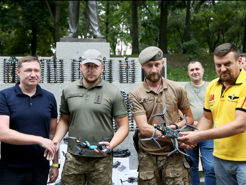 Григорій Козловський та ФК «Рух» закупили майже 200 дронів для фронту - фото 3
