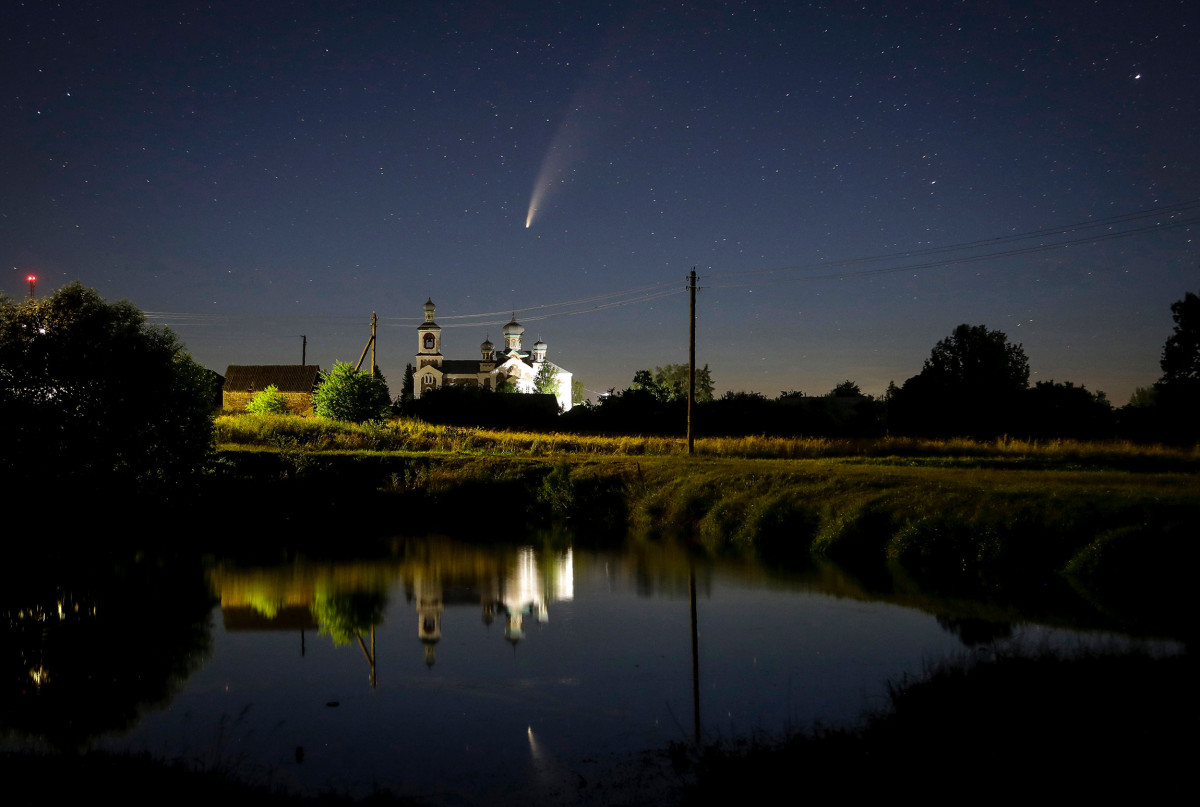 Завораживающие снимки кометы Neowise из разных стран опубликованы в Сети (ФОТО) - фото 12
