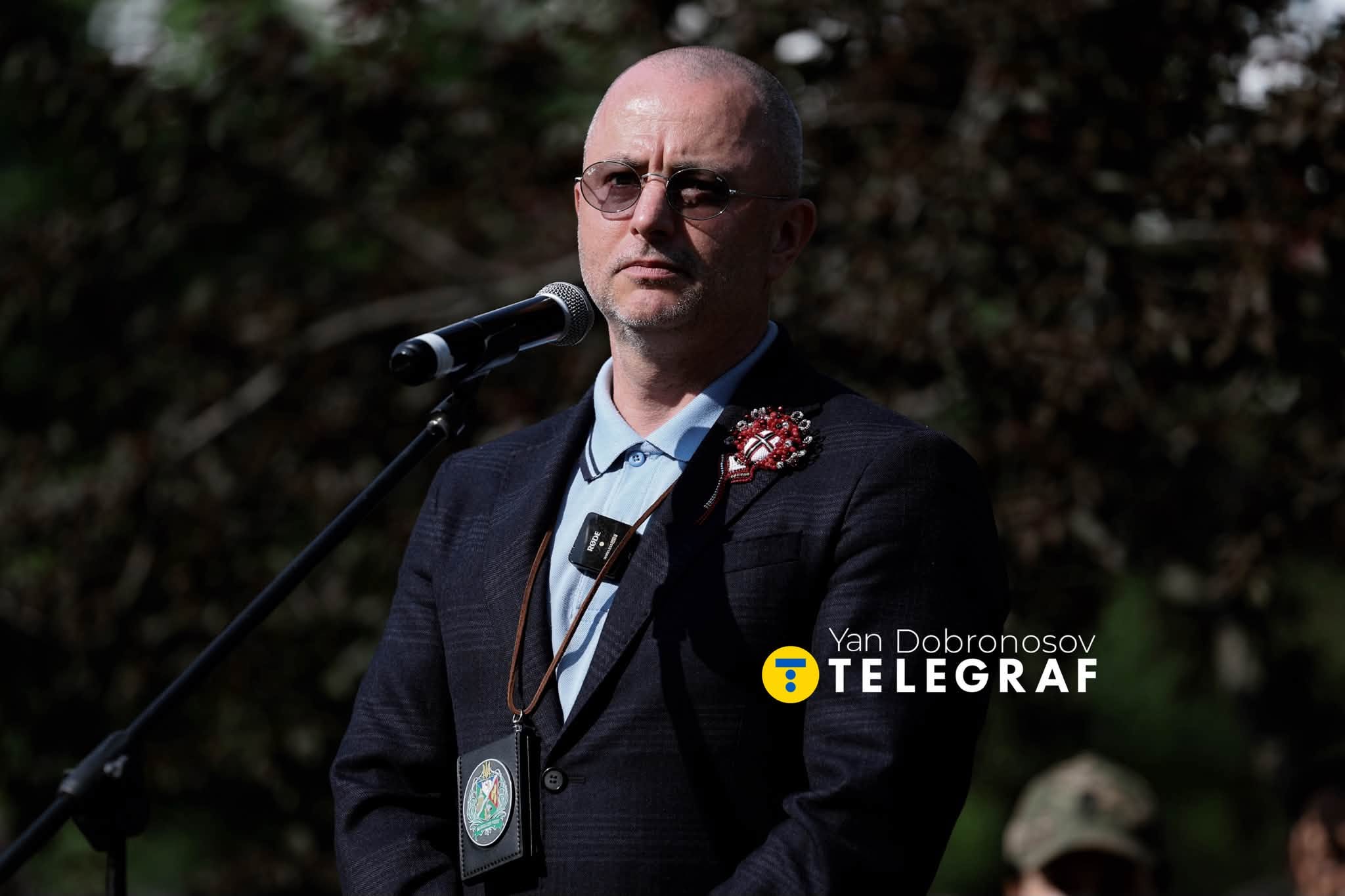 ”Как будто объявление о розыске”: родные погибших воинов раскритиковали новый мемориал в Киеве - фото 2