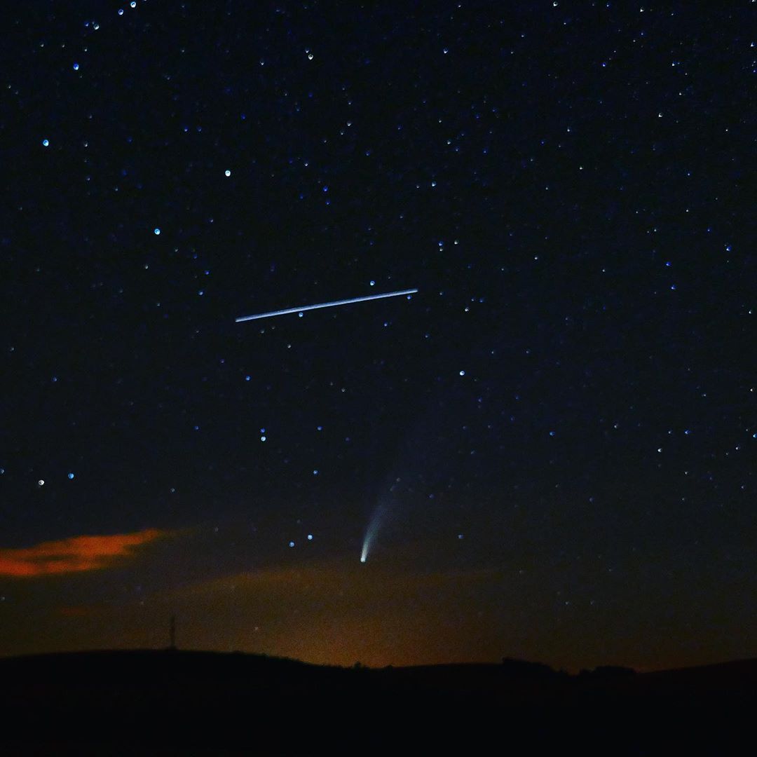 Завораживающие снимки кометы Neowise из разных стран опубликованы в Сети (ФОТО) - фото 24