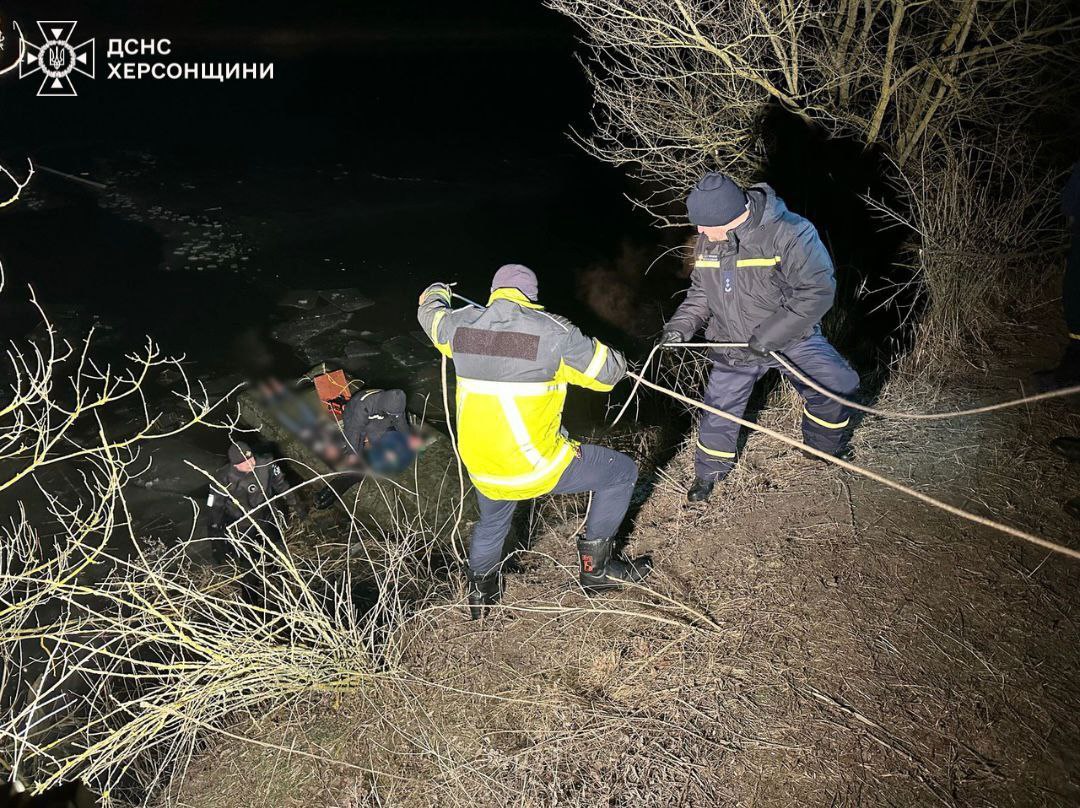 Трагедія на Херсонщині: у річці знайшли дітей, що провалилися під кригу - фото 3