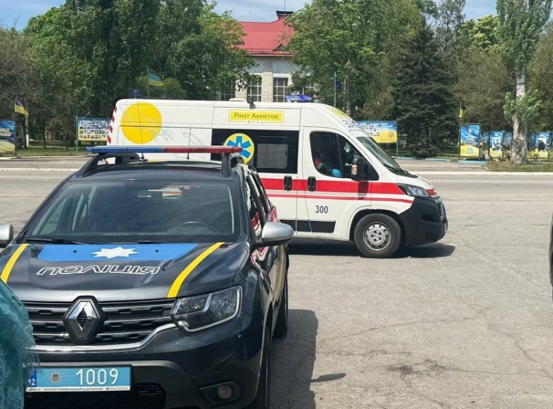 Прямой эфир с пистолетом: в Кировоградской области чиновник устроил стрельбу в здании исполкома - фото 2