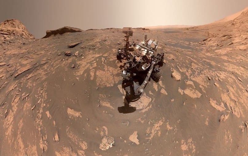 Космическая фотосессия: марсоход NASA сделал новое селфи на Красной планете (ФОТО)  - фото 2