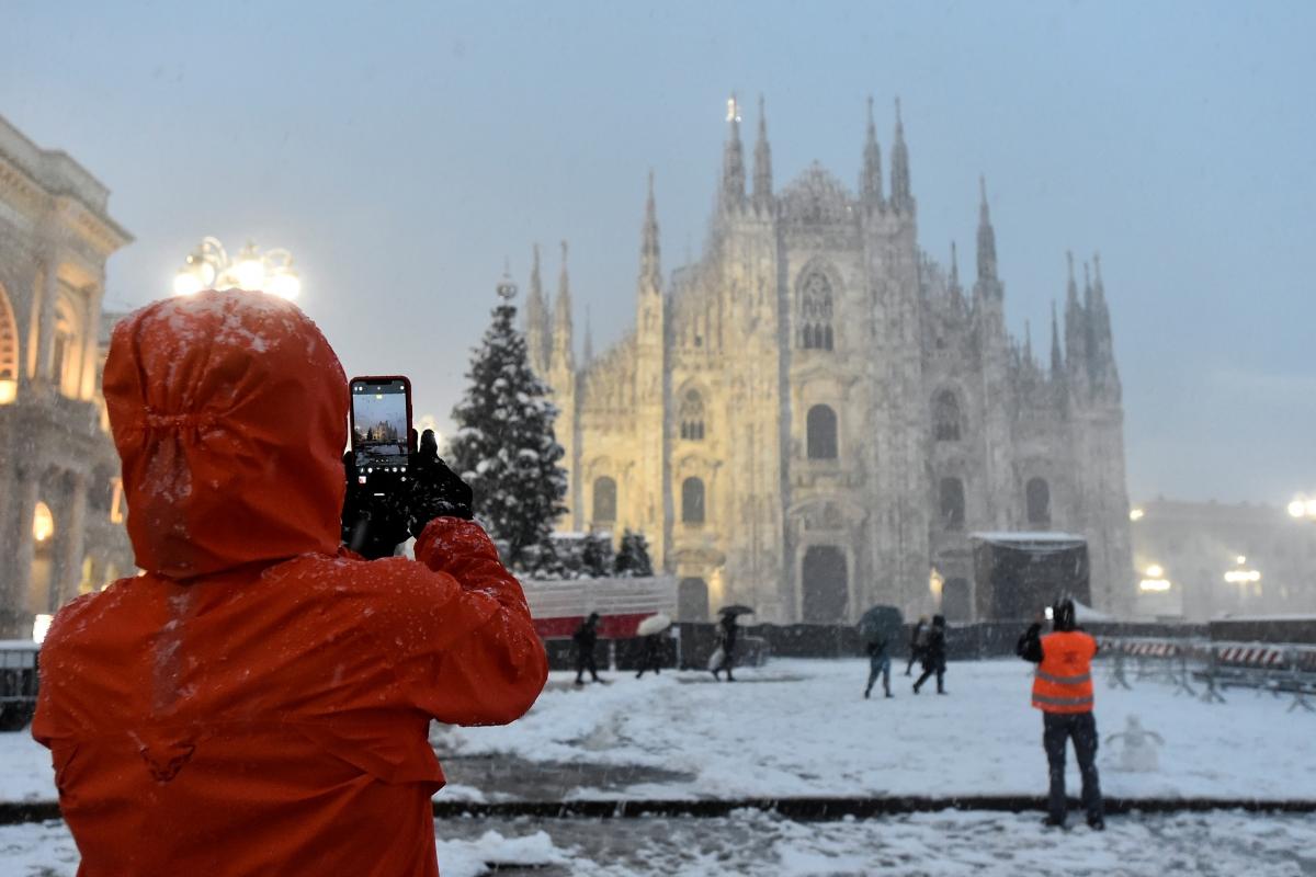 У Мілані випав сніг - неймовірно красиві фото - фото 8