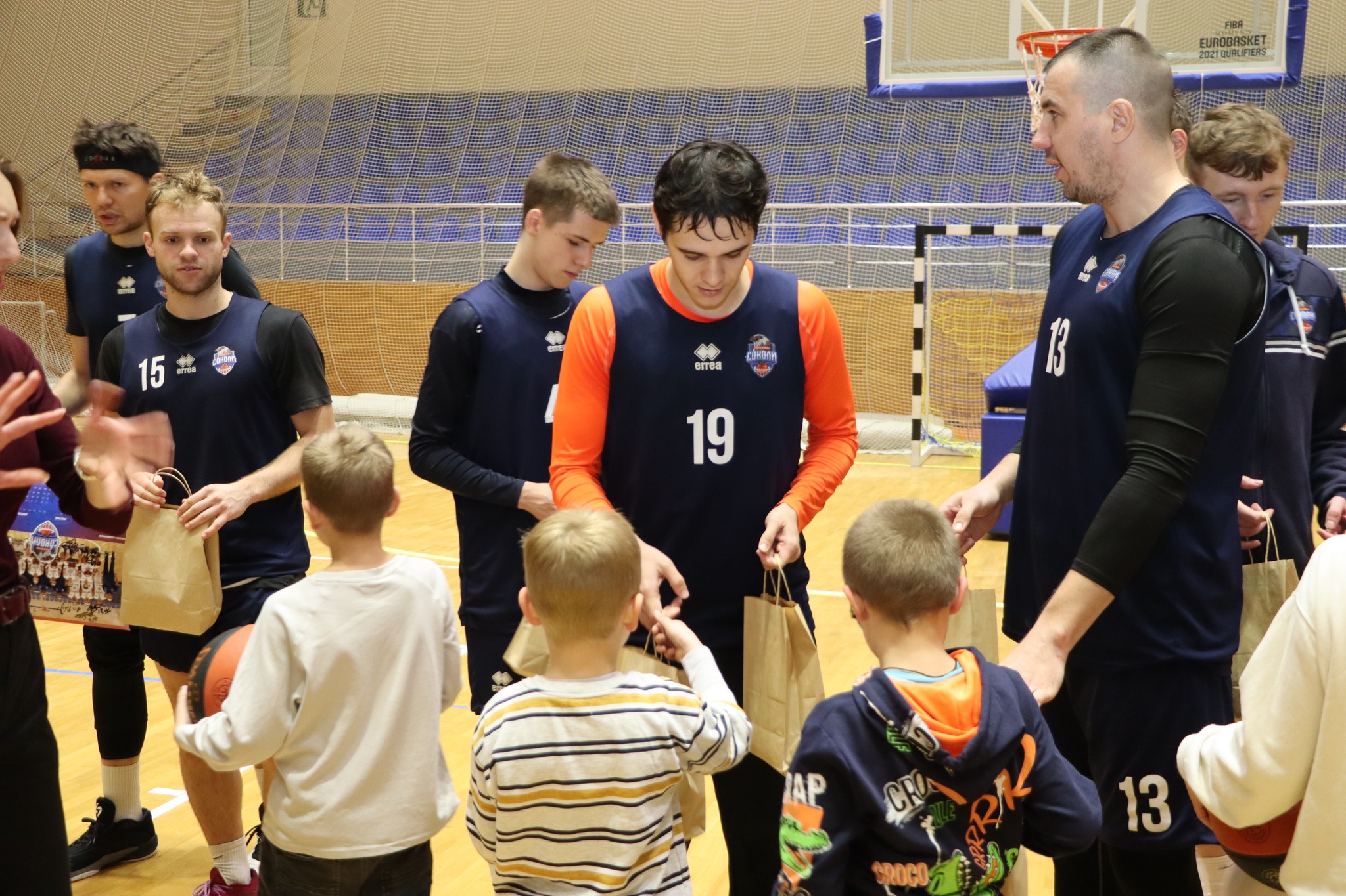 Корпорація «Здоров’я» та БК «Харківські Соколи» підтримують соціальні ініціативи - фото 2