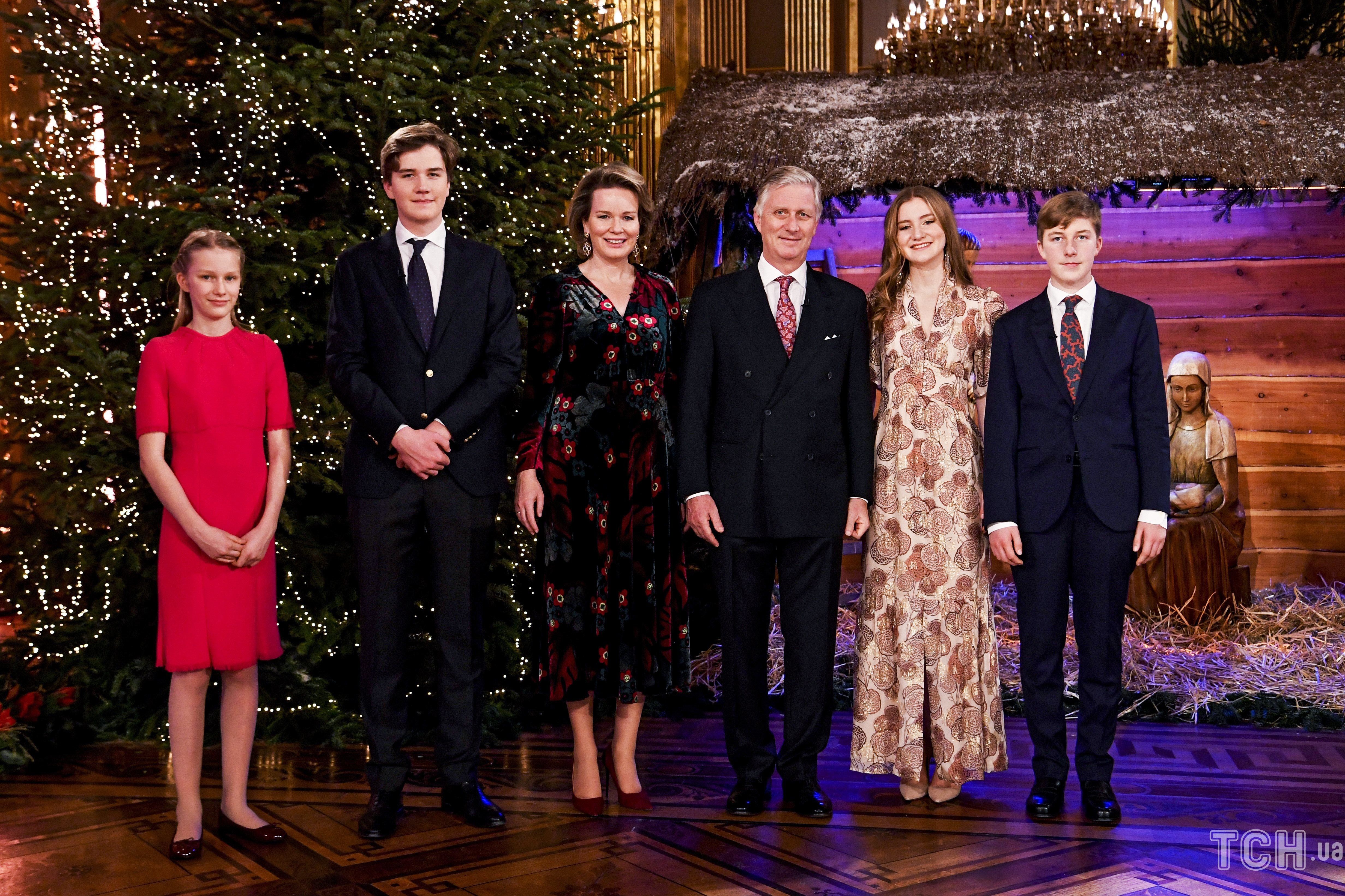 Бельгійська королівська сім'я представила світу свою різдвяну листівку - фото 4