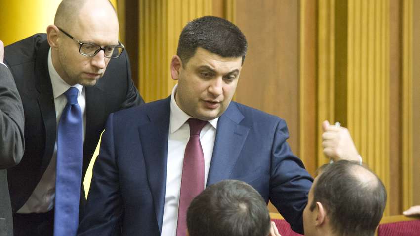 Активность Яценюка и Гройсмана в медиа: возможно ли возвращение в большую политику «сбитых летчиков»