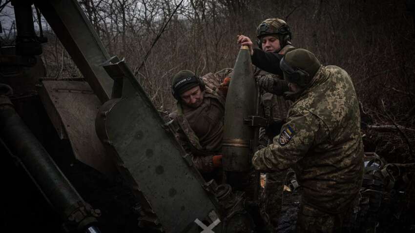 РФ кинула броню на Костянтинівку