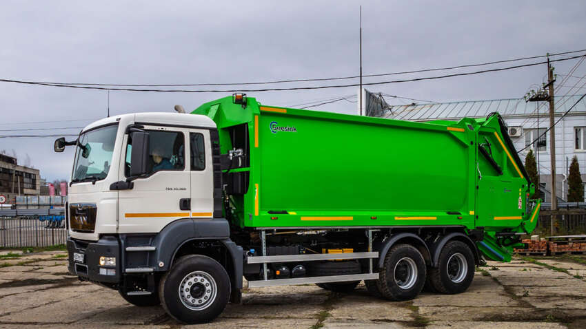 Единственная женщина за рулем мусоровоза: откровенный разговор 