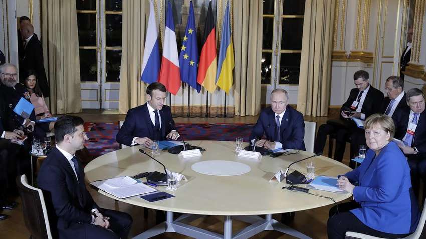 Лідери країн "нормандської четвірки" вийшли до журналістів з результатами переговорів, - пряма трансляція