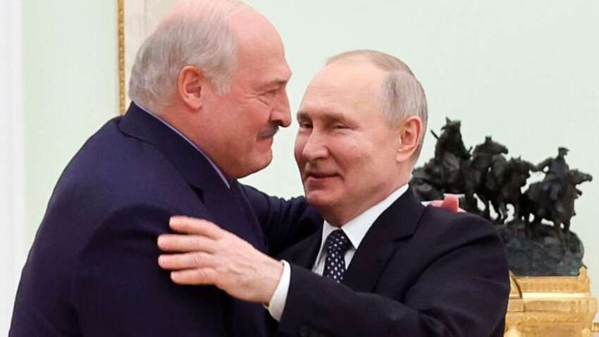 Рискнет ли Путин открыть второй фронт: к чему уговаривает Лукашенко