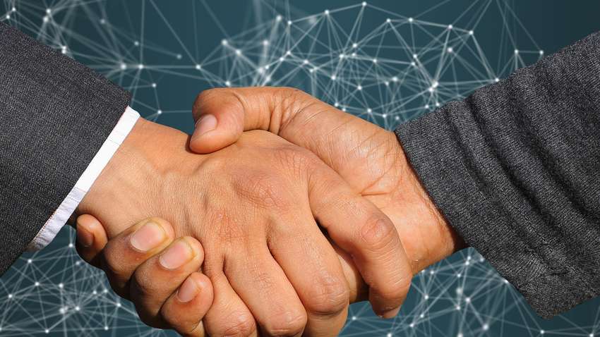 В правительстве рассказали, сколько денег Украина получила от международных партнеров в 2022 году