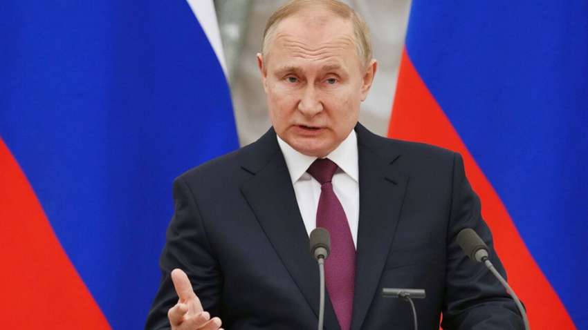 Путін виправдовується за дефіцит яєць в Росії покращенням життя росіян Путін виправдовується за дефіцит яєць в Росії покращенням життя росіян