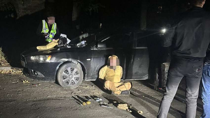 В Киеве похитили и пытали иностранца, требуя 100 тыс. долларов (ФОТО) В Киеве похитили и пытали иностранца, требуя 100 тыс. долларов (ФОТО)