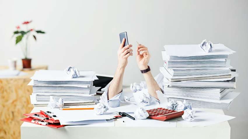 Лікар назвав хвороби, які загрожують трудоголікам Лікар назвав хвороби, які загрожують трудоголікам