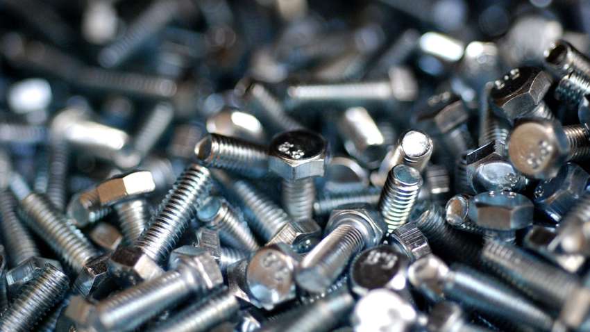 Миллионы на болтах, или как и почему каждый украинец вскоре заплатит в карман клану бывших налоговиков 