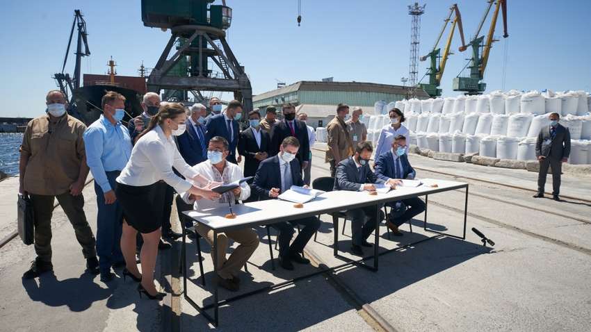 Україна передала перший морський порт в концесію