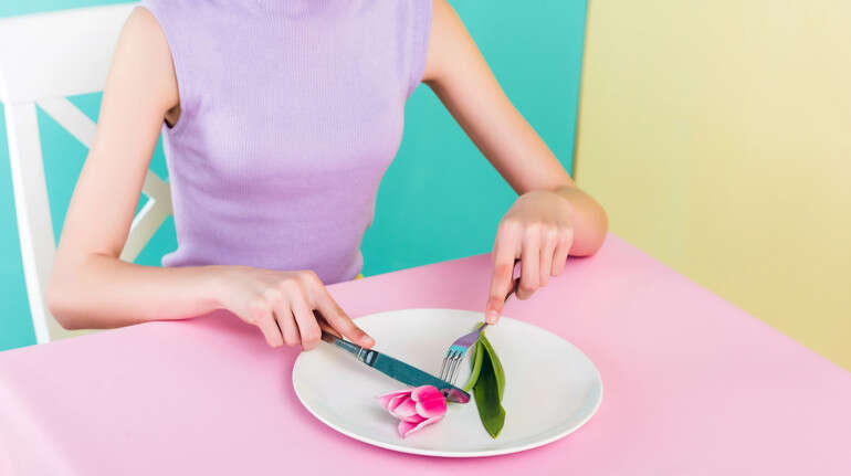 В TikTok масово поїдають тюльпани: відомий шеф-кухар поділився рецептом В TikTok масово поїдають тюльпани: відомий шеф-кухар поділився рецептом