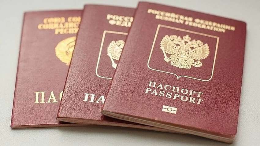 В СНБО сказали, сколько жителей ОРДЛО получили российские паспорта