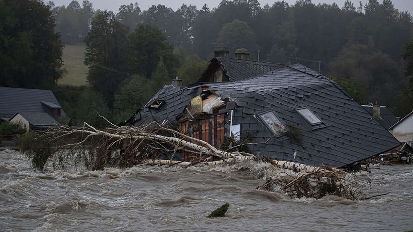  Наводнение, которое затопило Европу: дойдет ли она до Украины
