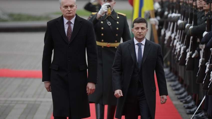 Середа в Україні: чи готовий Зеленський до спілкування з Путіним і коли чекати на безкоштовну медицину