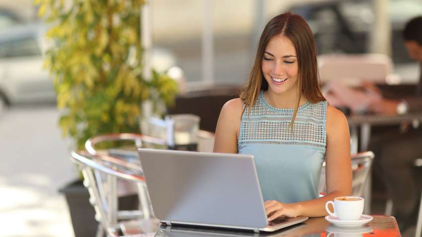 Спілкування з дівчиною у відеочаті: п'ять основних принципів