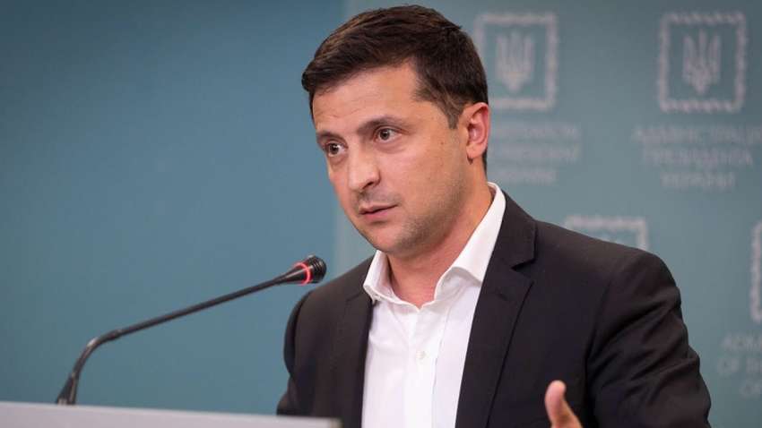 «Никто предавать не будет»: Зеленский высказался об особом статусе Донбасса