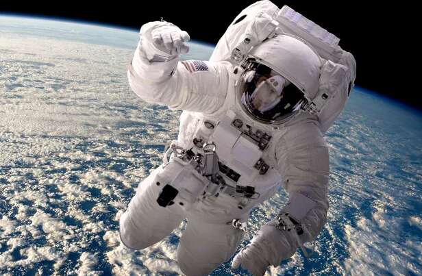 Чем пахнет космос: астронавты дали неожиданный ответ