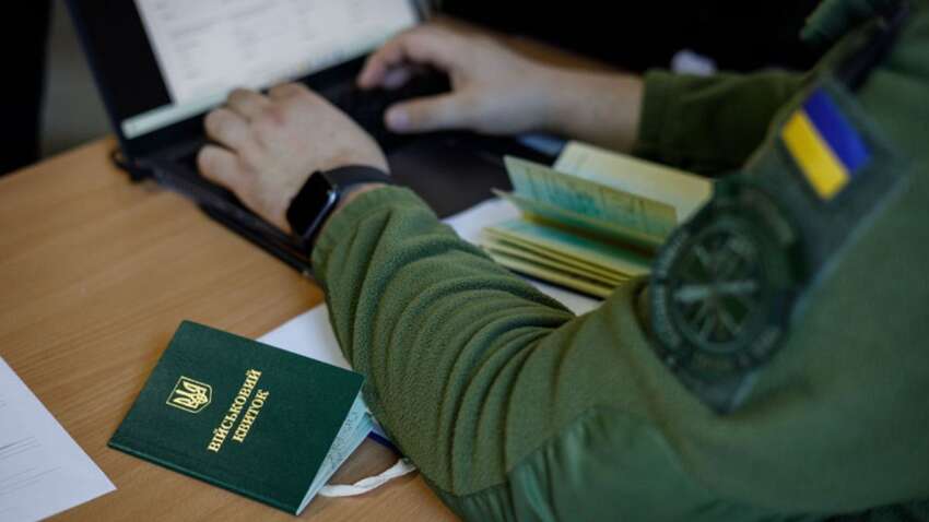 Міноборони готує жорсткі рішення щодо СЗЧ та мобілізації Міноборони готує жорсткі рішення щодо СЗЧ та мобілізації