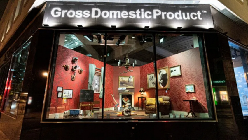 Уличный художник Бэнкси открыл выставочный зал своих работ