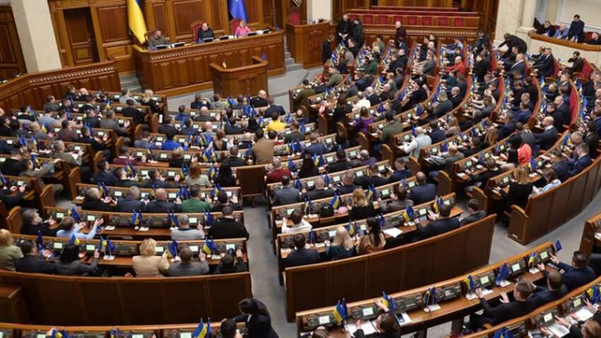 Около 100 миллионов на авто: депутаты массово обновили роскошные машины Около 100 миллионов на авто: депутаты массово обновили роскошные машины