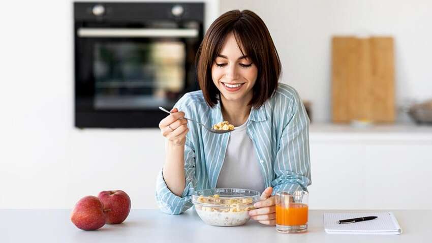 Ці п'ять речей зранку допоможуть сповільнити старіння