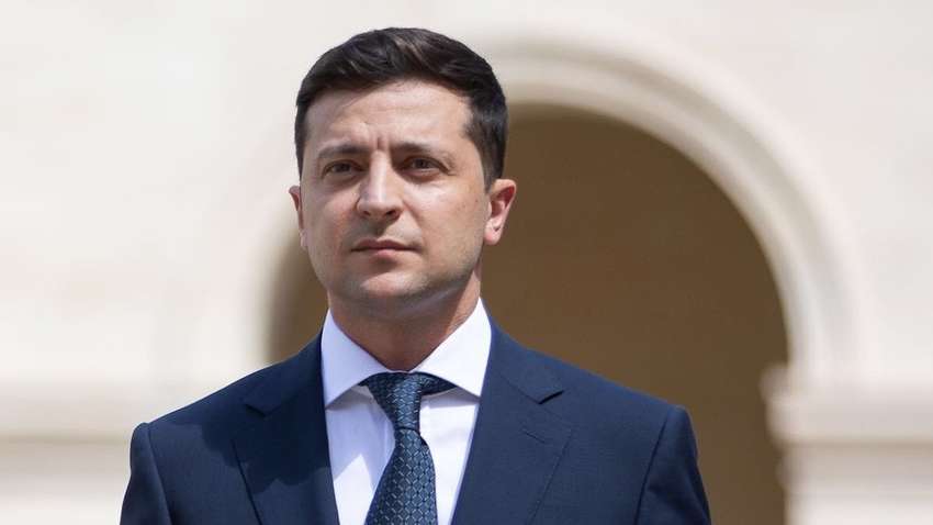 Названа зарплата Зеленського в березні