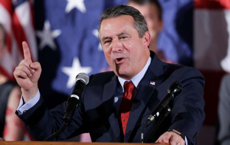 У США республіканець різко розкритикував Трампа за заяви про війну в Україні У США республіканець різко розкритикував Трампа за заяви про війну в Україні