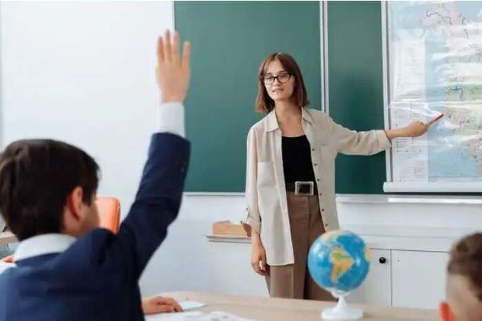 Зарплати вчителів зростуть: коли та яку суму отримають педагоги