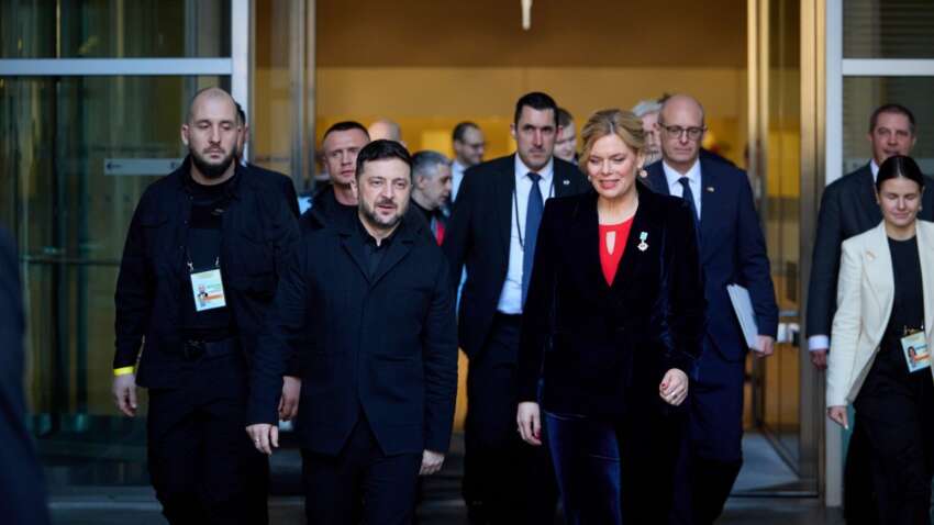 Зник інтернет під час візиту Зеленського: як пояснюють інцидент у Німеччині Зник інтернет під час візиту Зеленського: як пояснюють інцидент у Німеччині