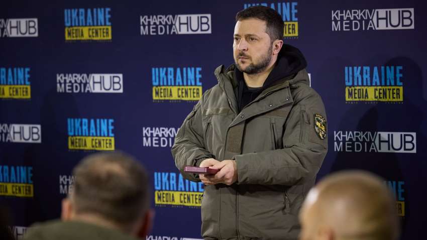 Зеленський знову провів засідання Ставки Верховного Головнокомандувача Зеленський знову провів засідання Ставки Верховного Головнокомандувача