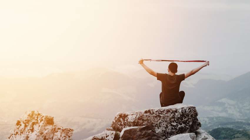 Почему возникает низкая самооценка и что с этим делать: отвечает психолог 